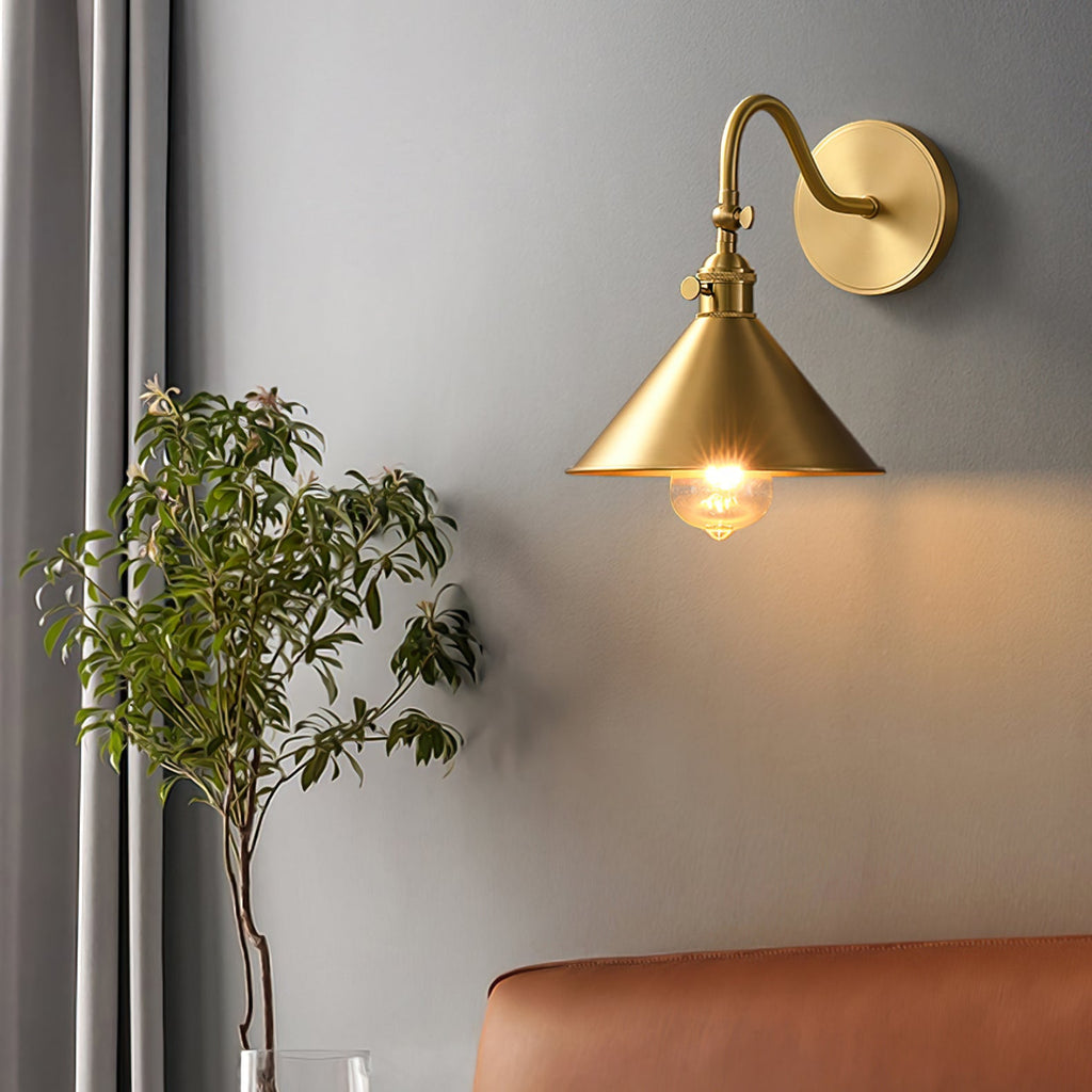 Valmont Wall Lamp