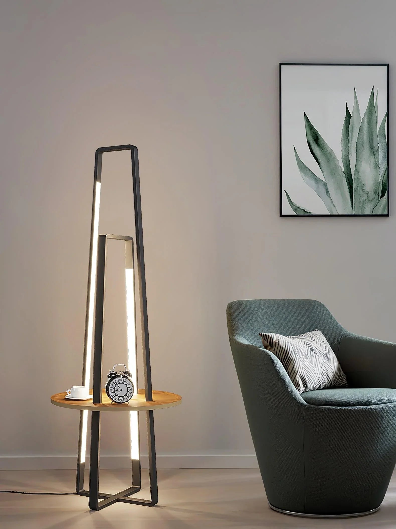 Trapezoidal Shelves Floor Lamp