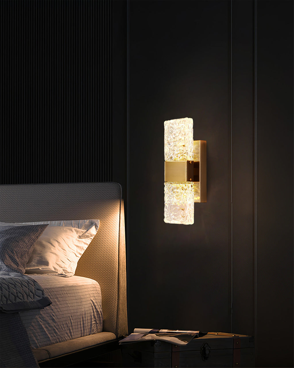 Vega Wall Light
