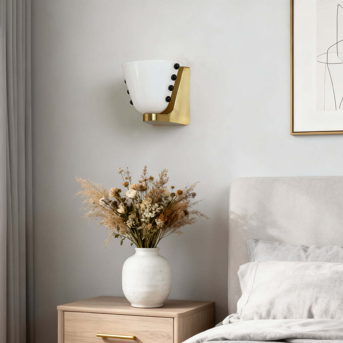 Vestra Glass Wall Sconce – French Minimalist Luxury Wall Light