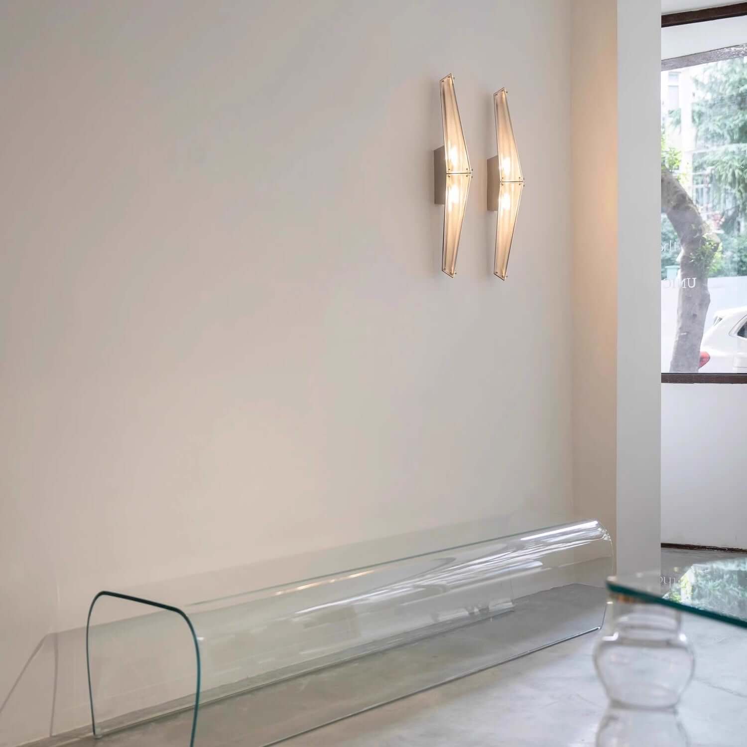 Veyora Wall Lamp