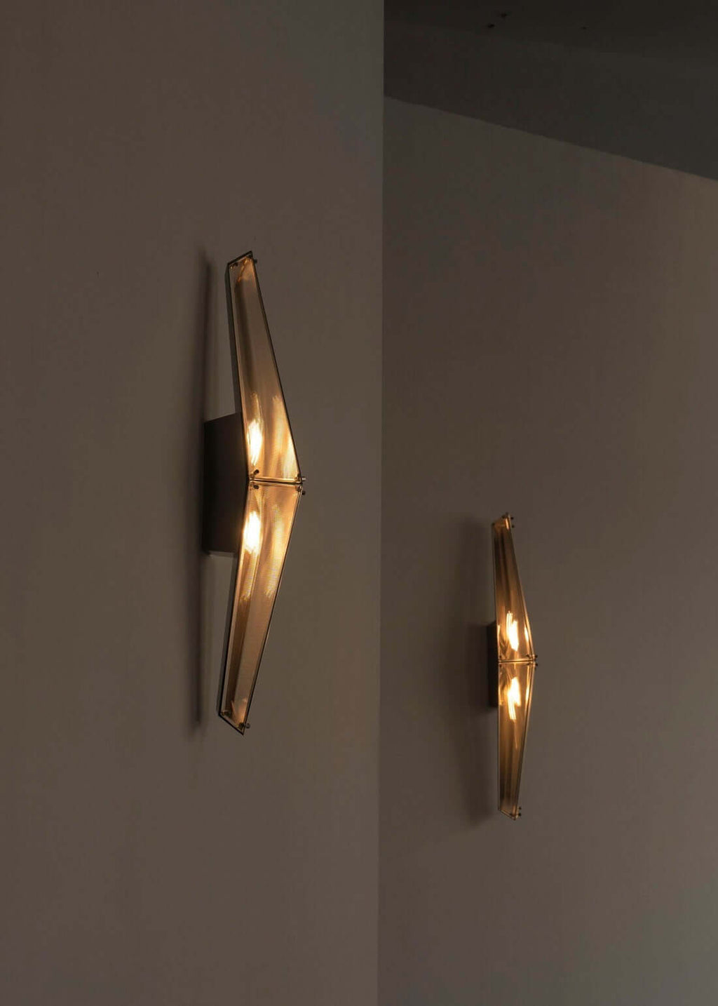 Veyora Wall Lamp