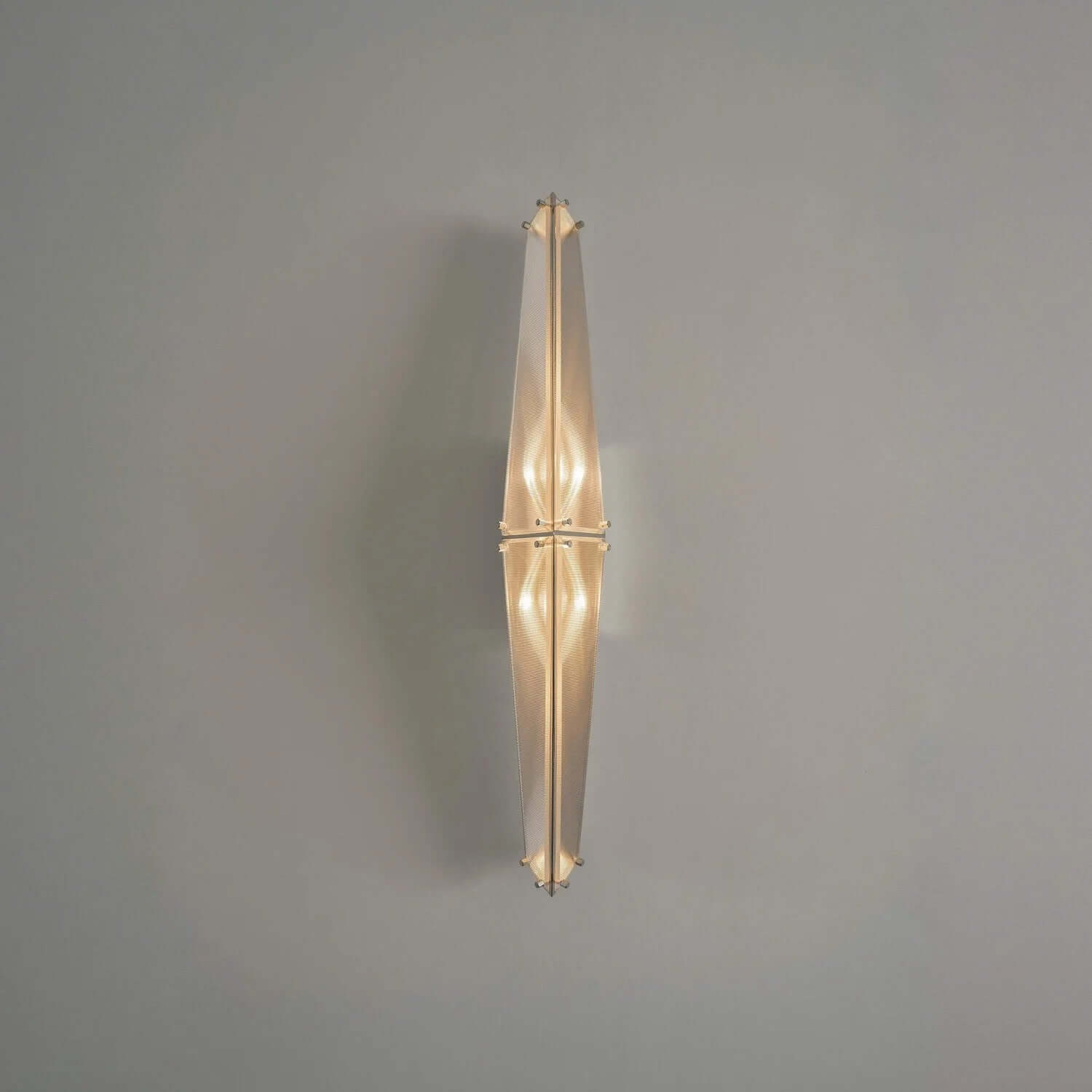Veyora Wall Lamp