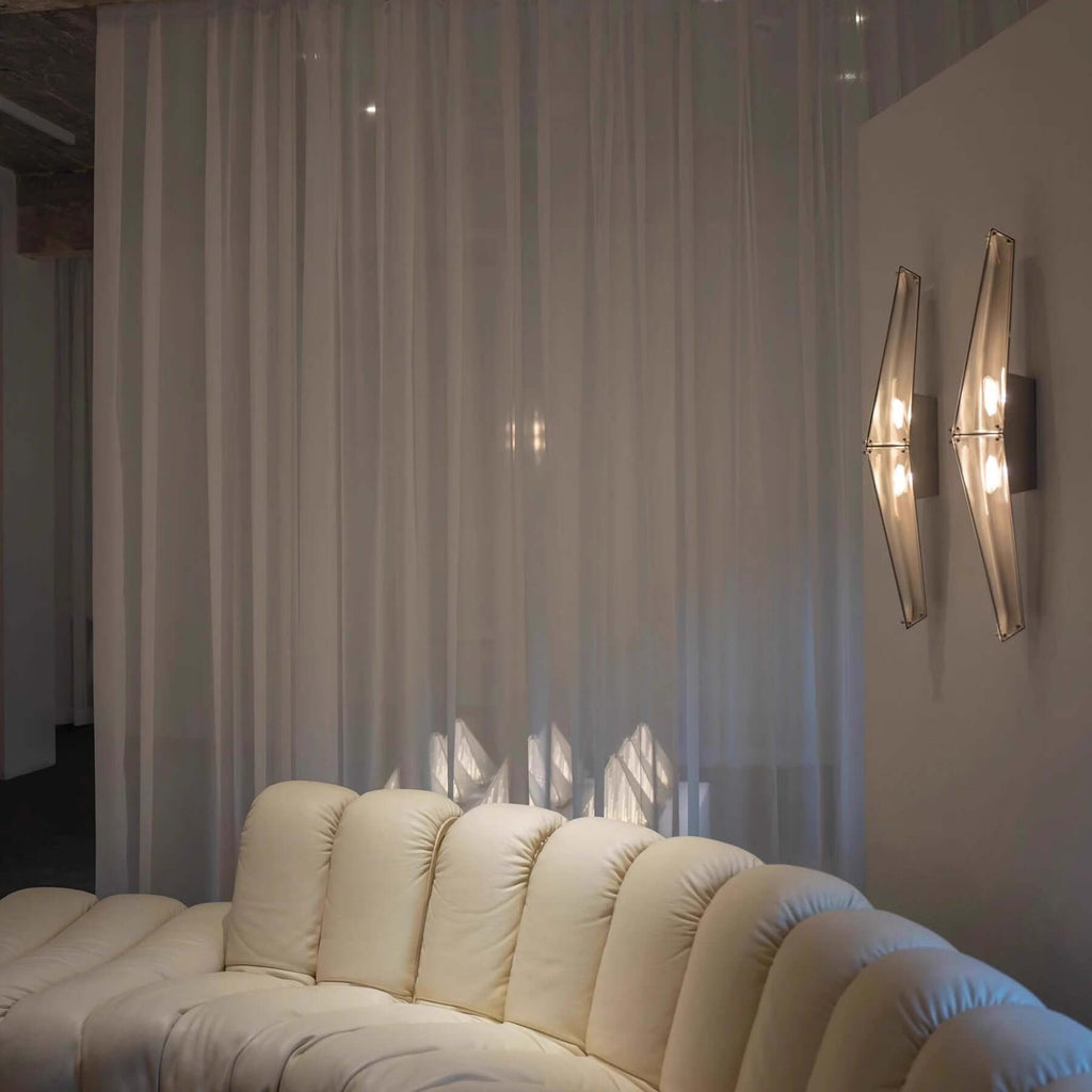 Veyora Wall Lamp