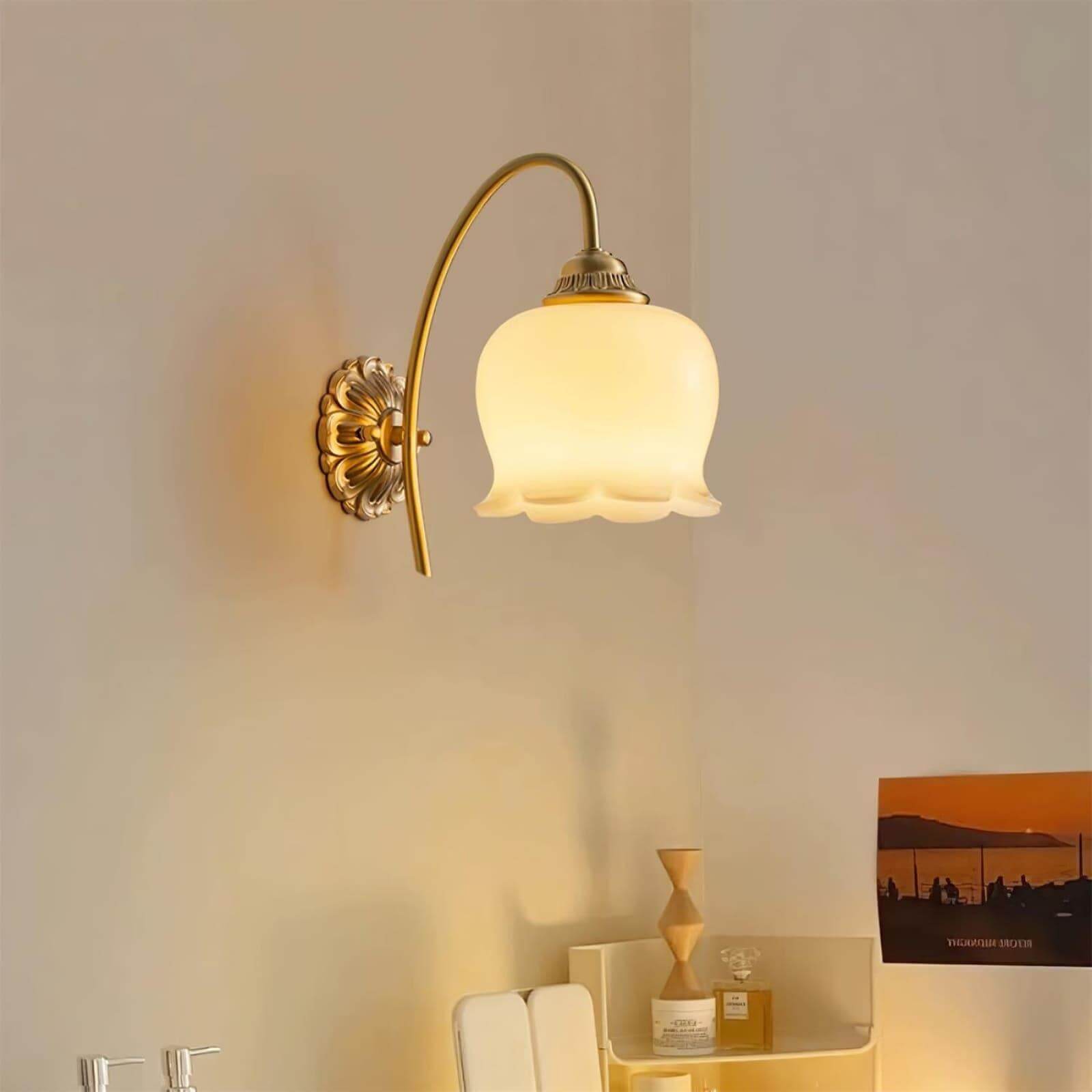 Vintage Mia Brass Wall Lamp – Art Deco Sconce with Fabric Shade