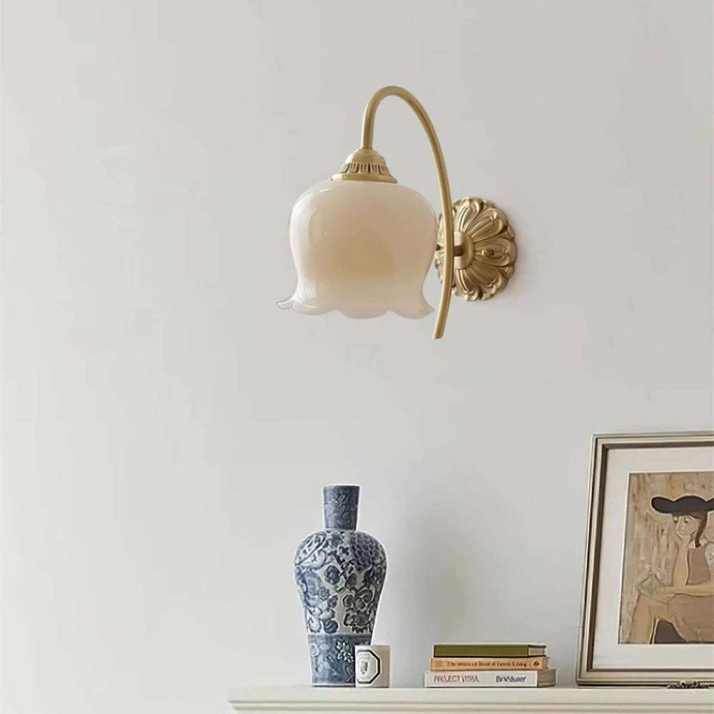 Vintage Mia Brass Wall Lamp – Art Deco Sconce with Fabric Shade