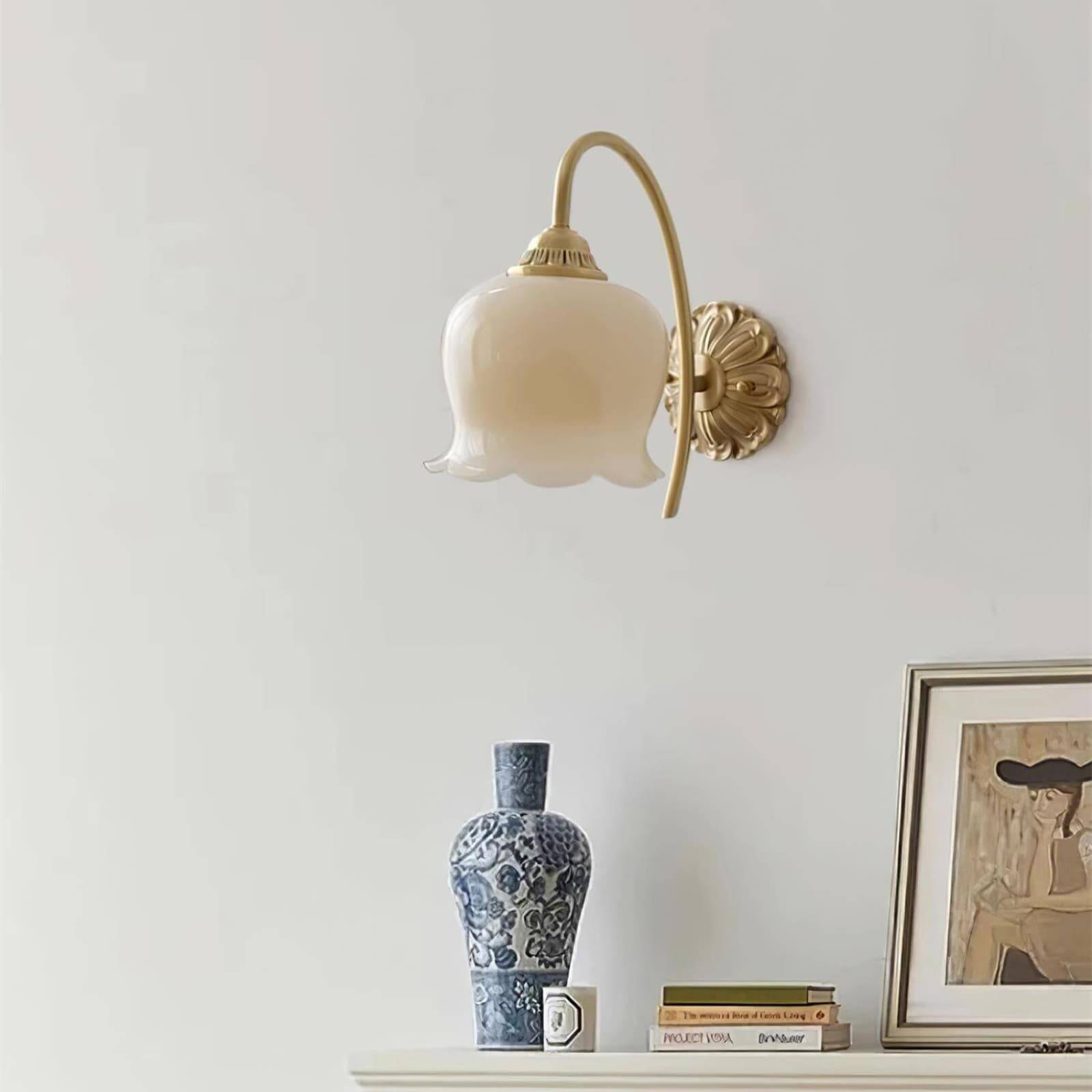 Vintage Mia Brass Wall Lamp – Art Deco Sconce with Fabric Shade