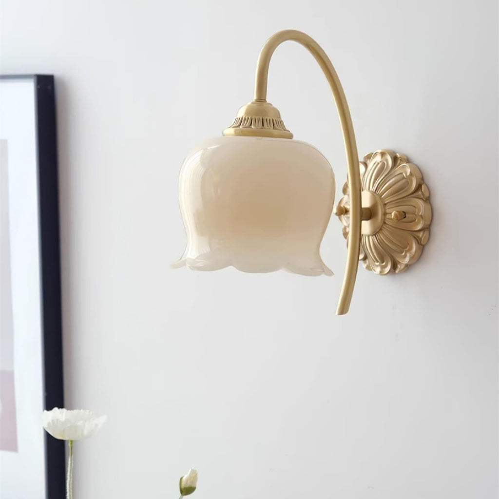 Vintage Mia Brass Wall Lamp – Art Deco Sconce with Fabric Shade