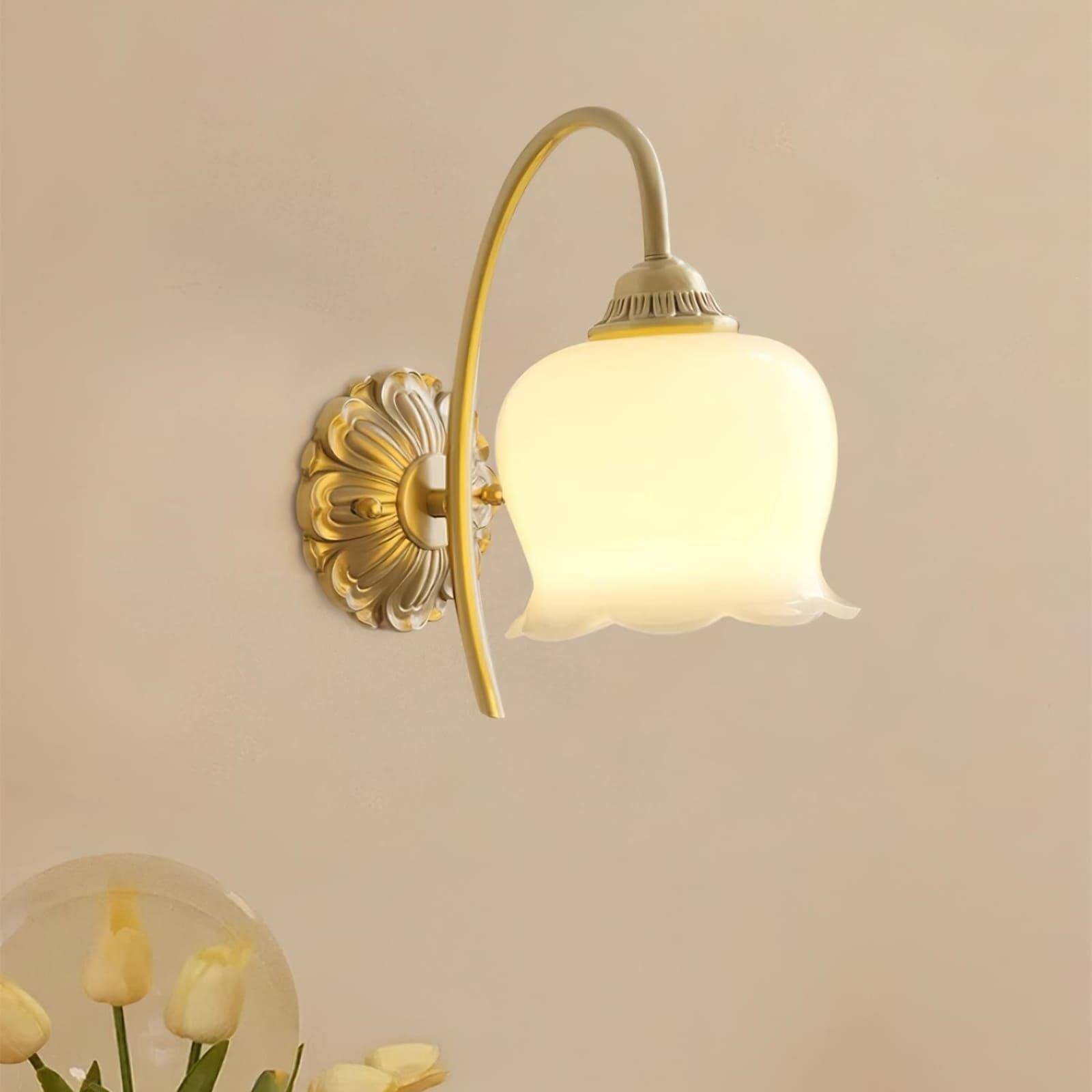Vintage Mia Brass Wall Lamp – Art Deco Sconce with Fabric Shade