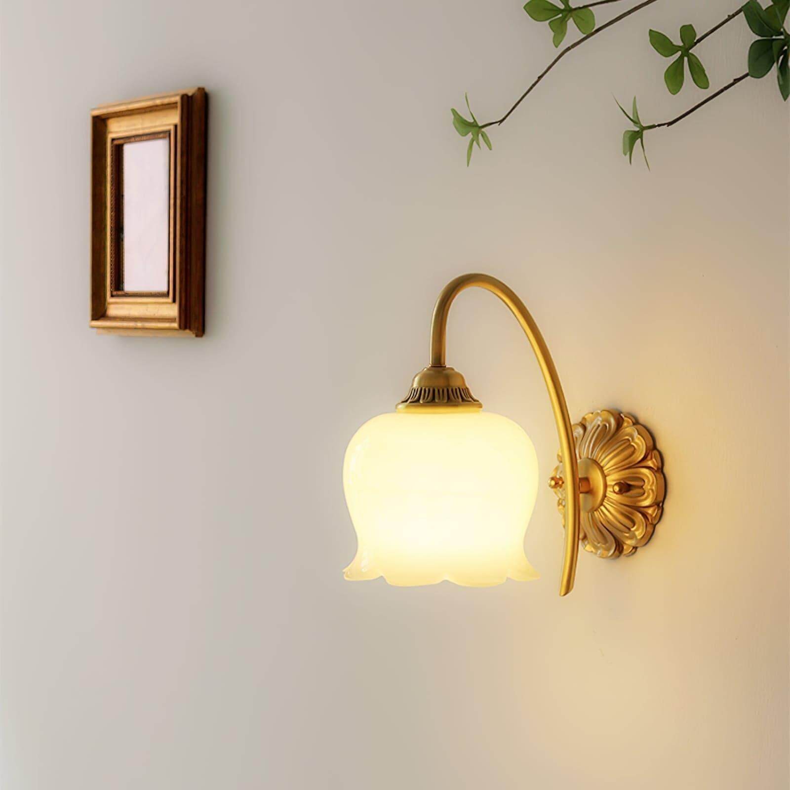 Vintage Mia Brass Wall Lamp – Art Deco Sconce with Fabric Shade