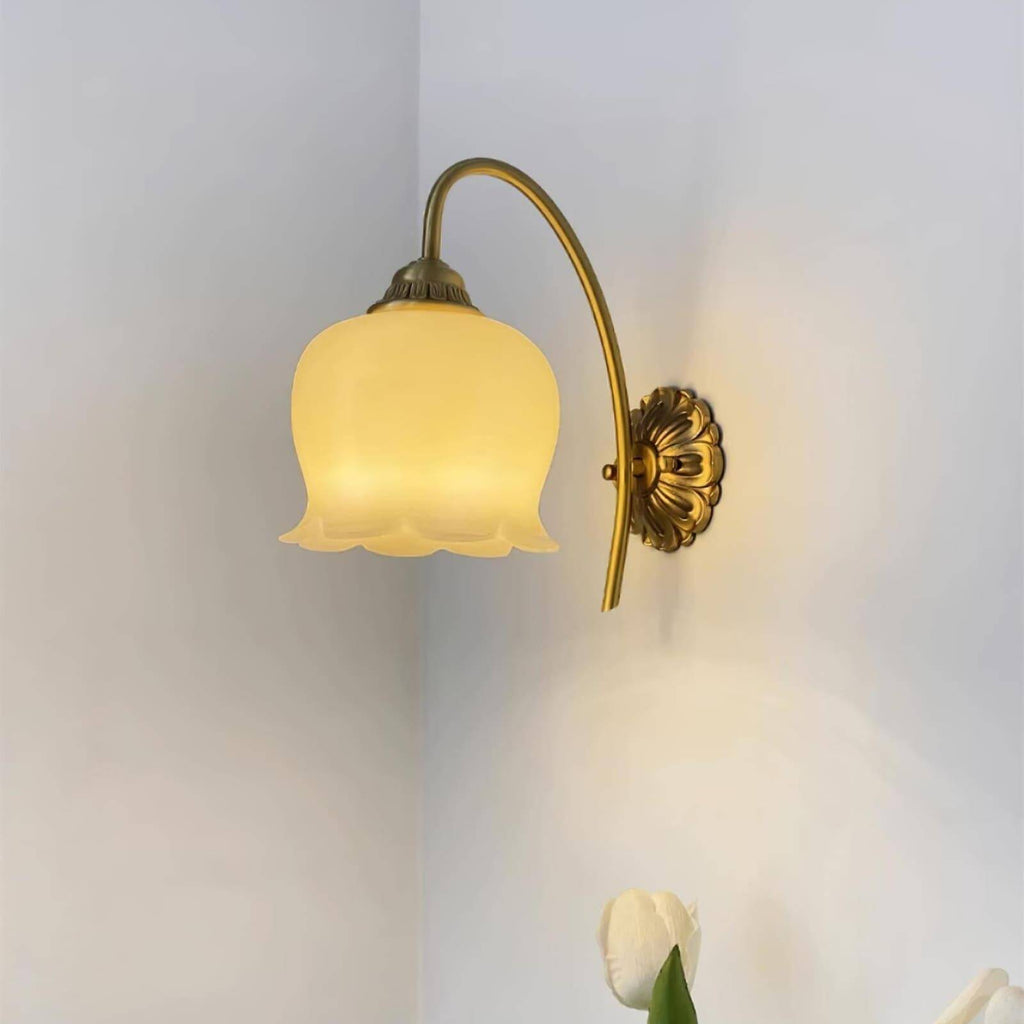 Vintage Mia Brass Wall Lamp – Art Deco Sconce with Fabric Shade