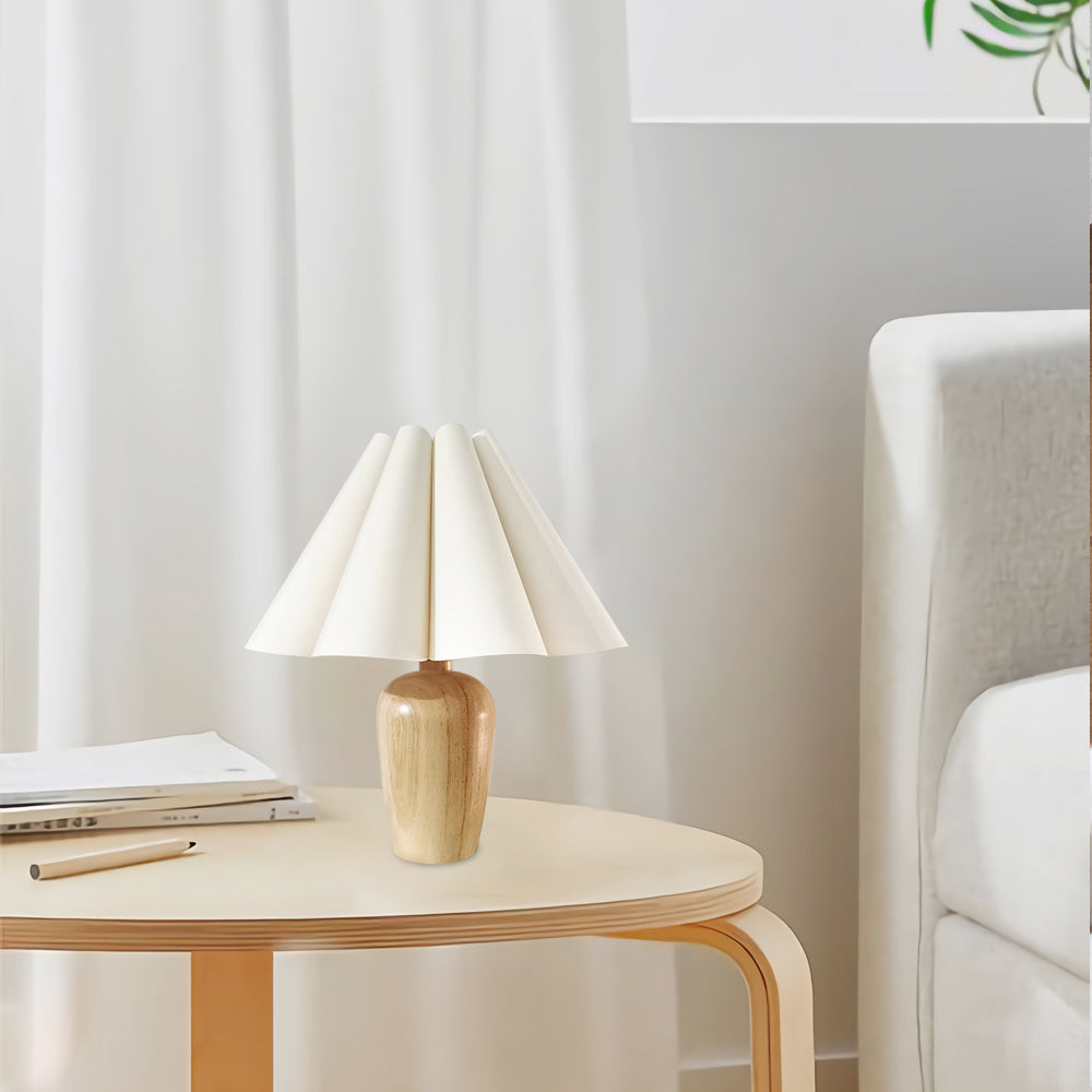 Vintage Fluted Beige Table Lamp