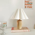 Vintage Fluted Beige Table Lamp