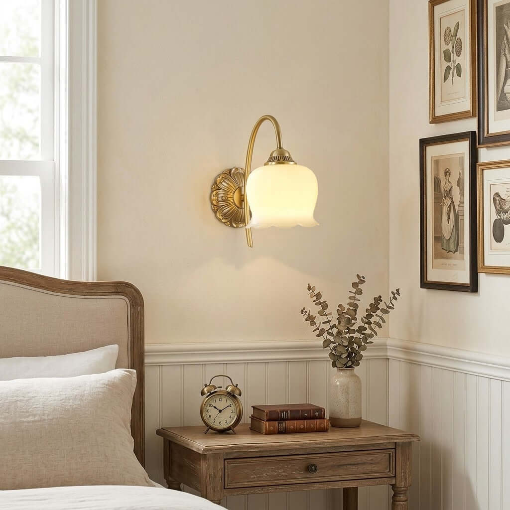 Vintage Mia Brass Wall Lamp – Art Deco Sconce with Fabric Shade
