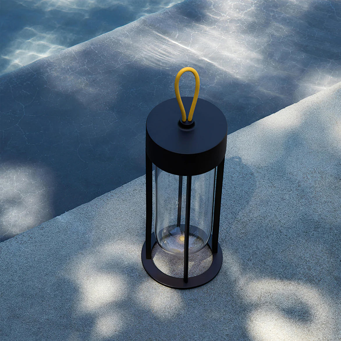 Vitro Built-in Battery Table Lamp