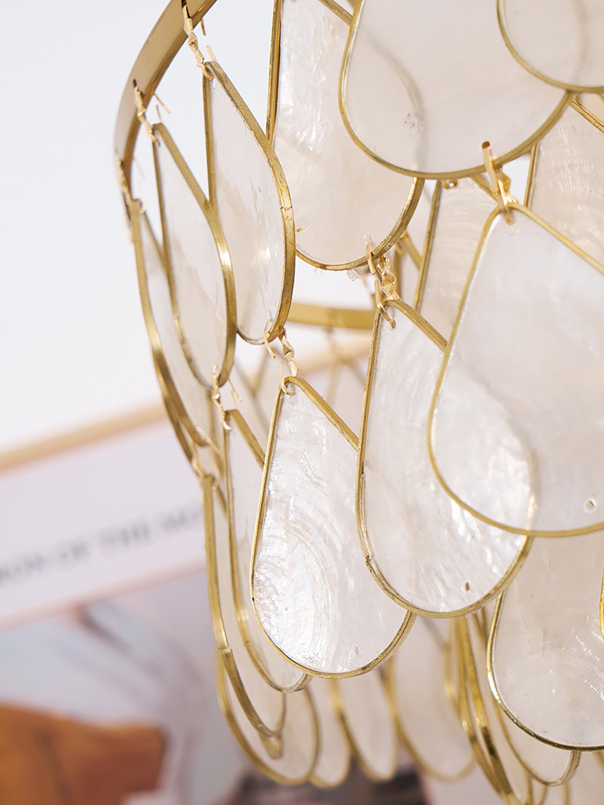 Vivant Shell Floor Lamp