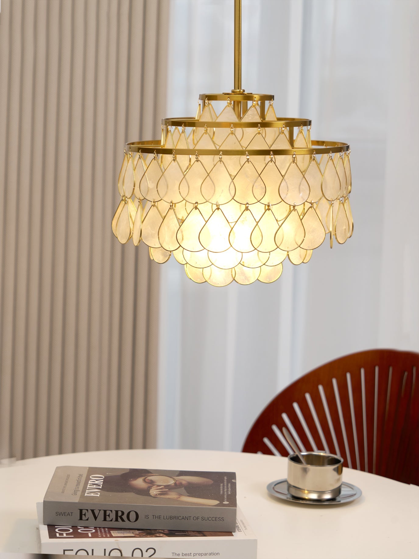 Vivant Shell Pendant Lamp