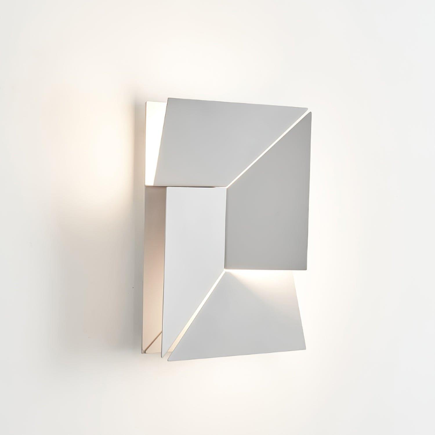 Wall Shadows Wall Lamp