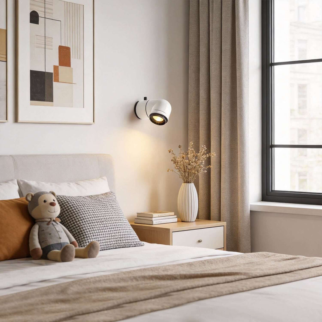 Zolvira Wall Light