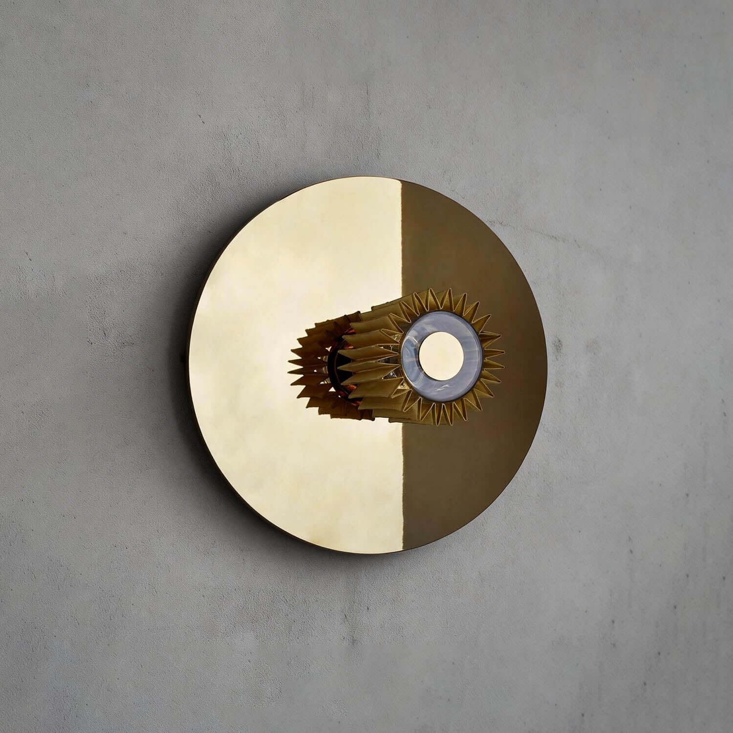 Zorvixa Wall Light