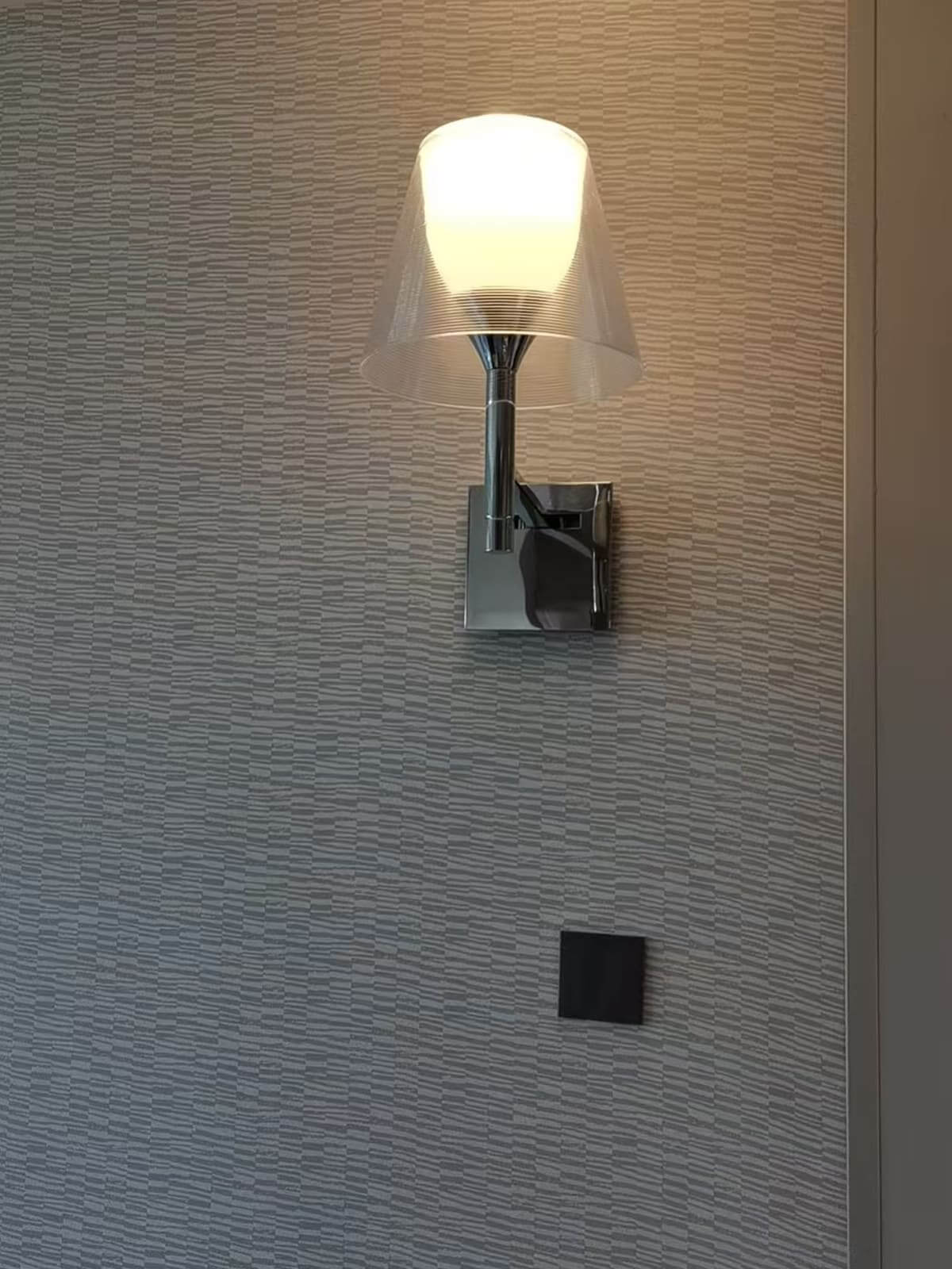 Zymera Wall Light