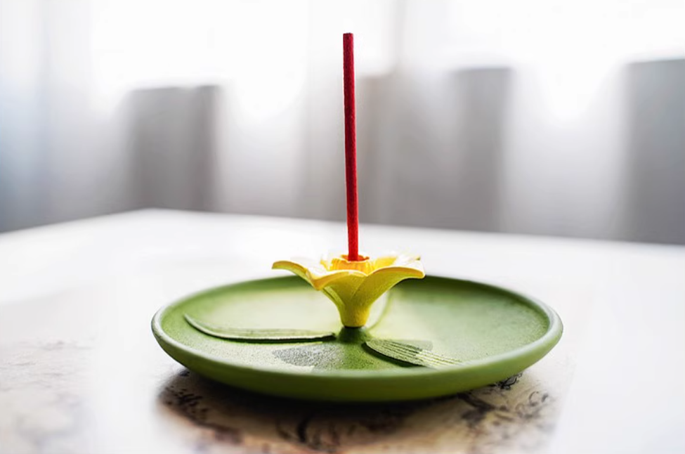 Nambu Tekki Creative Floral Incense Plate