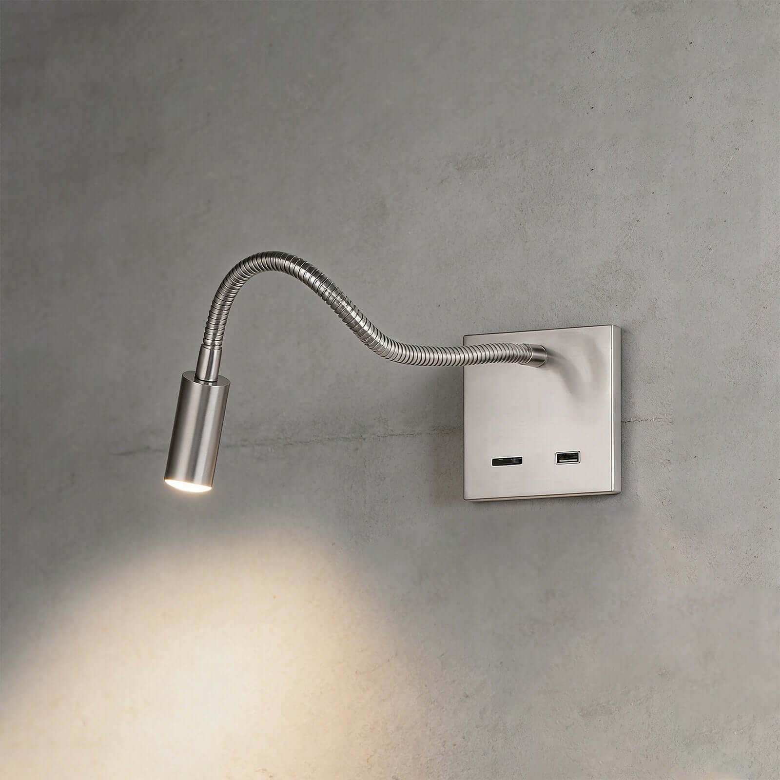 Cevro Wall Light Style B