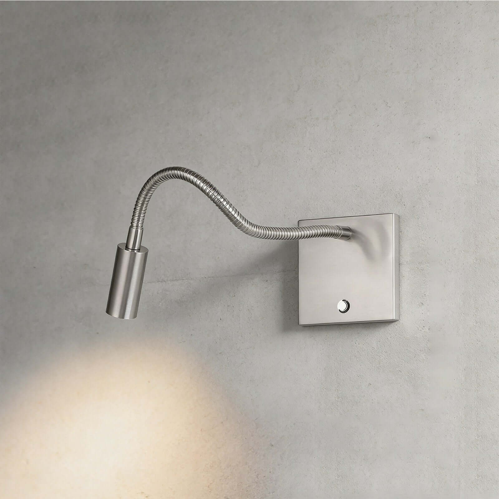Cevro Wall Light Style B