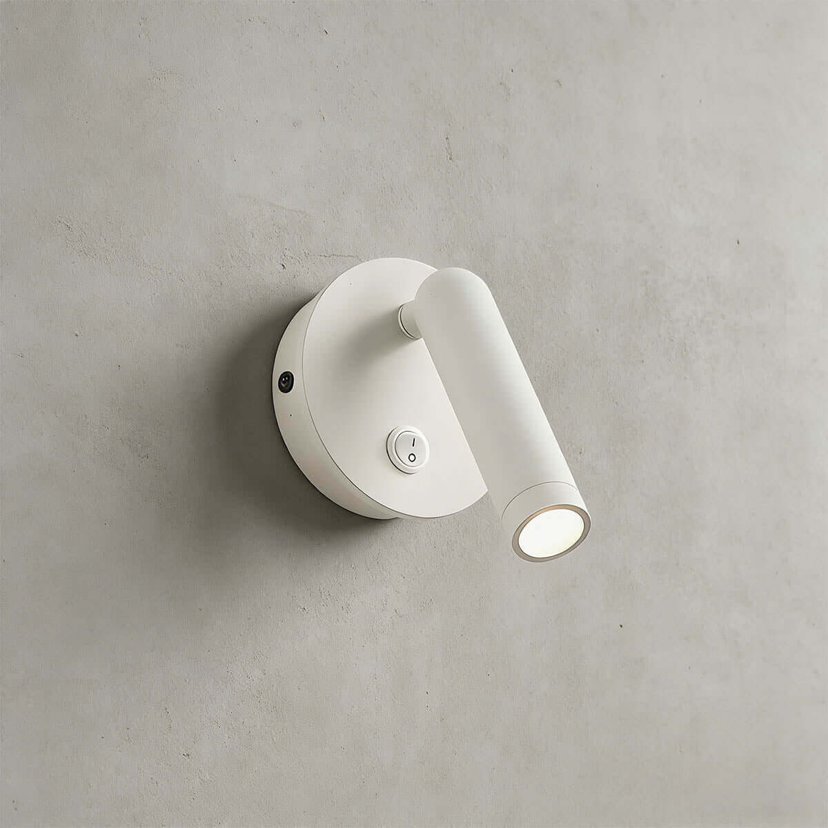 Dylok Wall Light