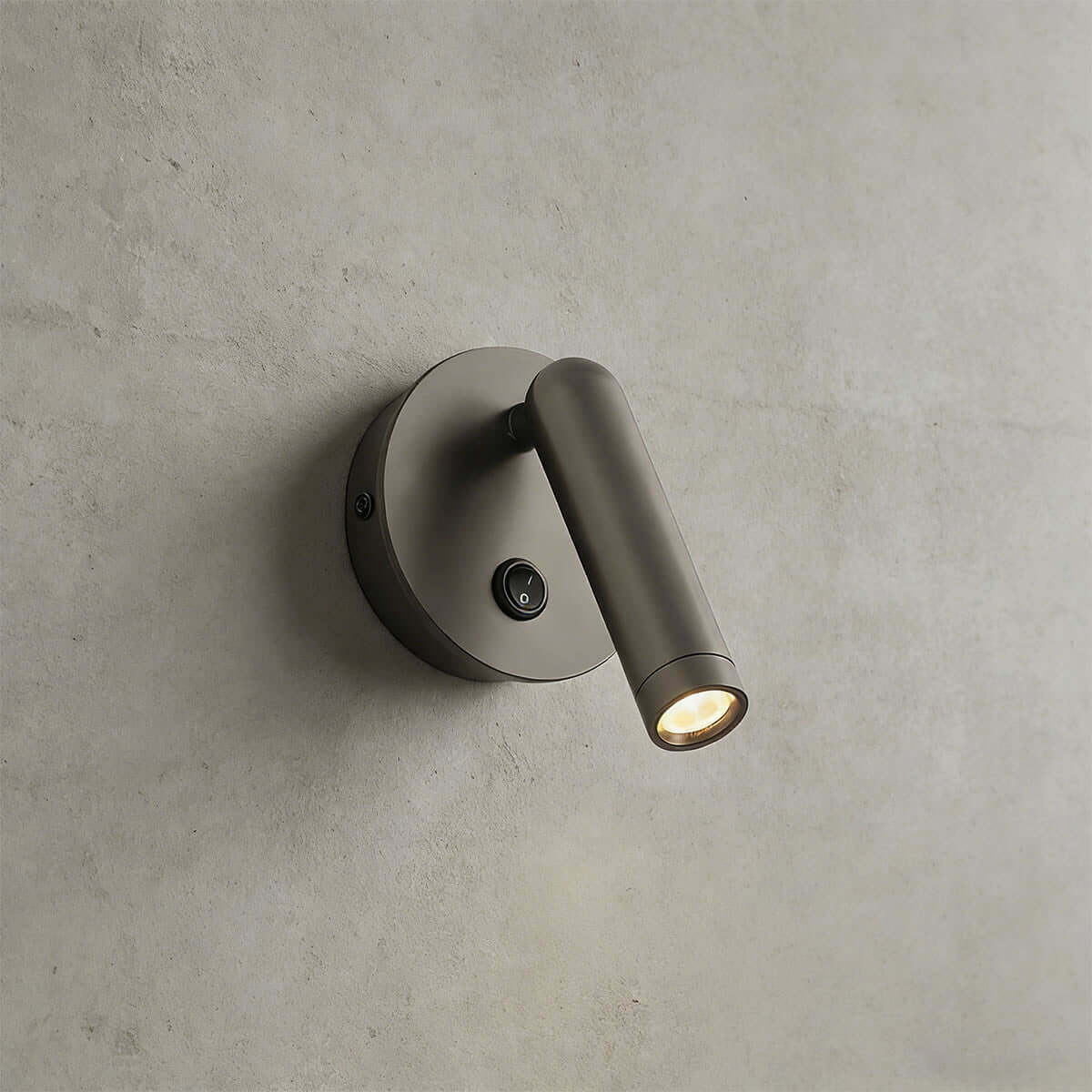 Dylok Wall Light