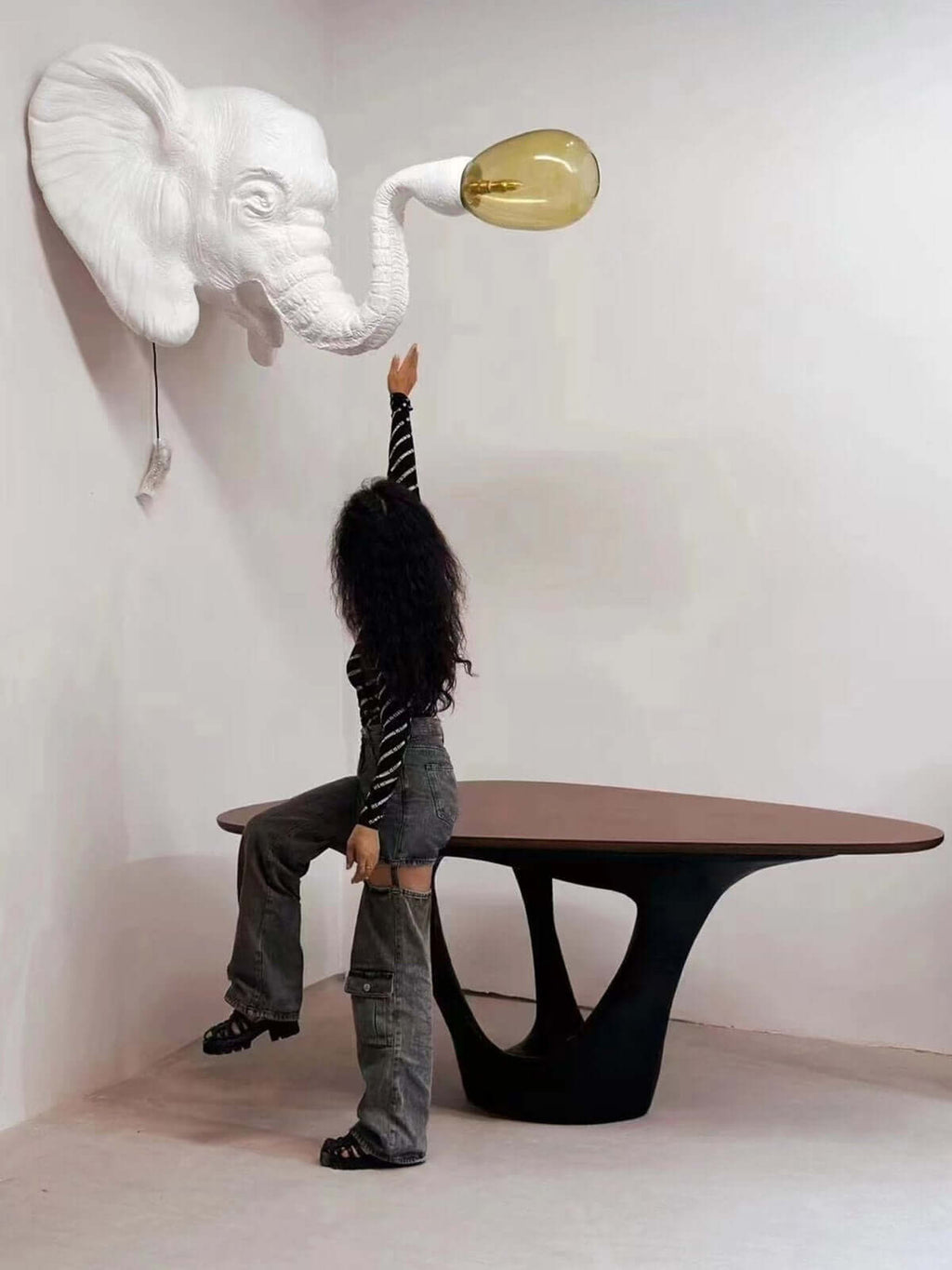 Elephant Sculpture Wall Lamp
