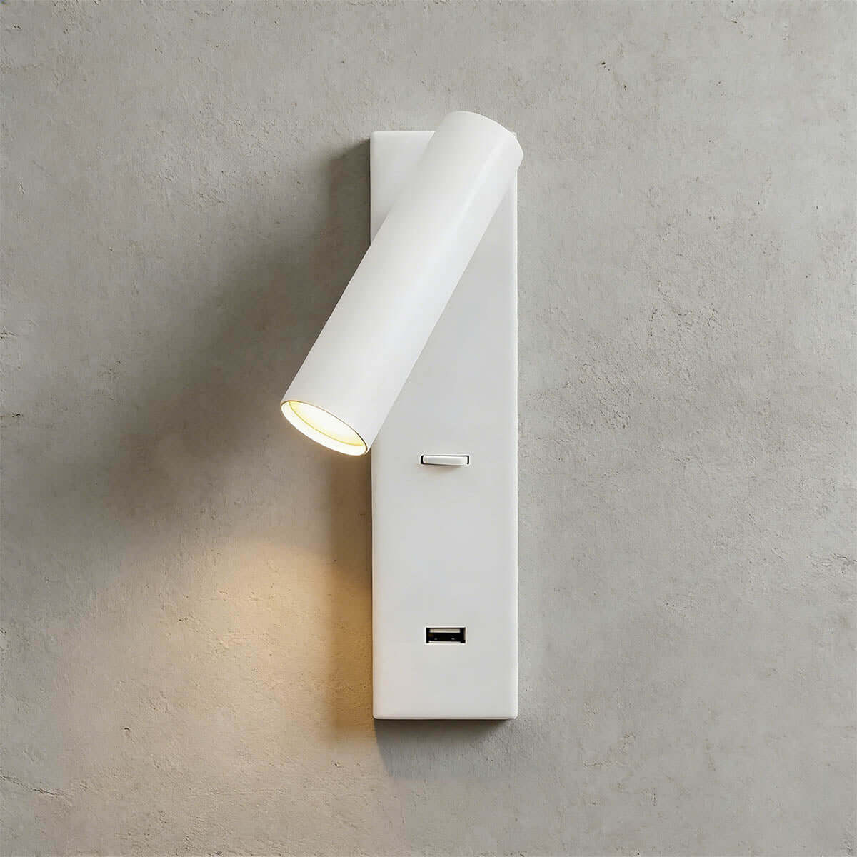 Jynor Wall Light