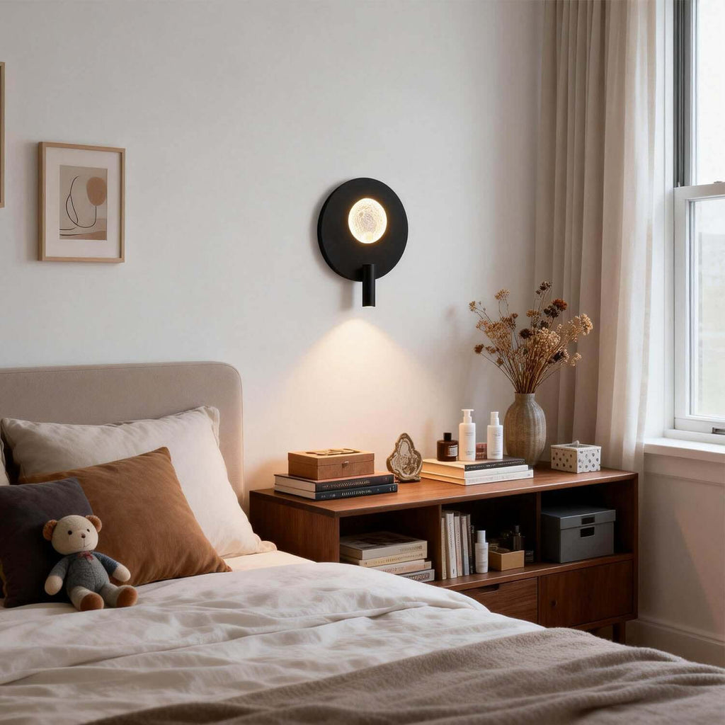 Kavon Wall Light