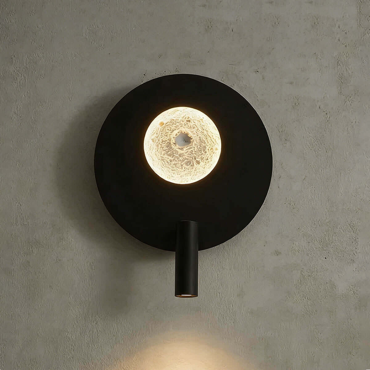 Kavon Wall Light