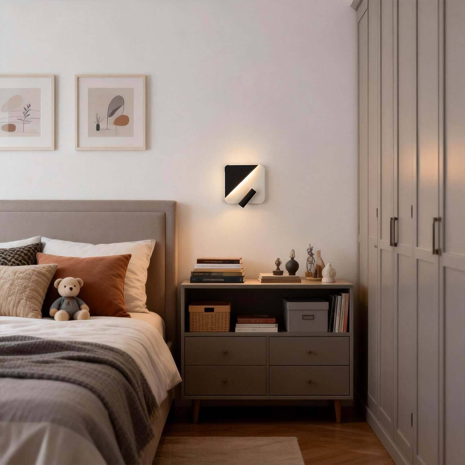 Loxar Wall Light