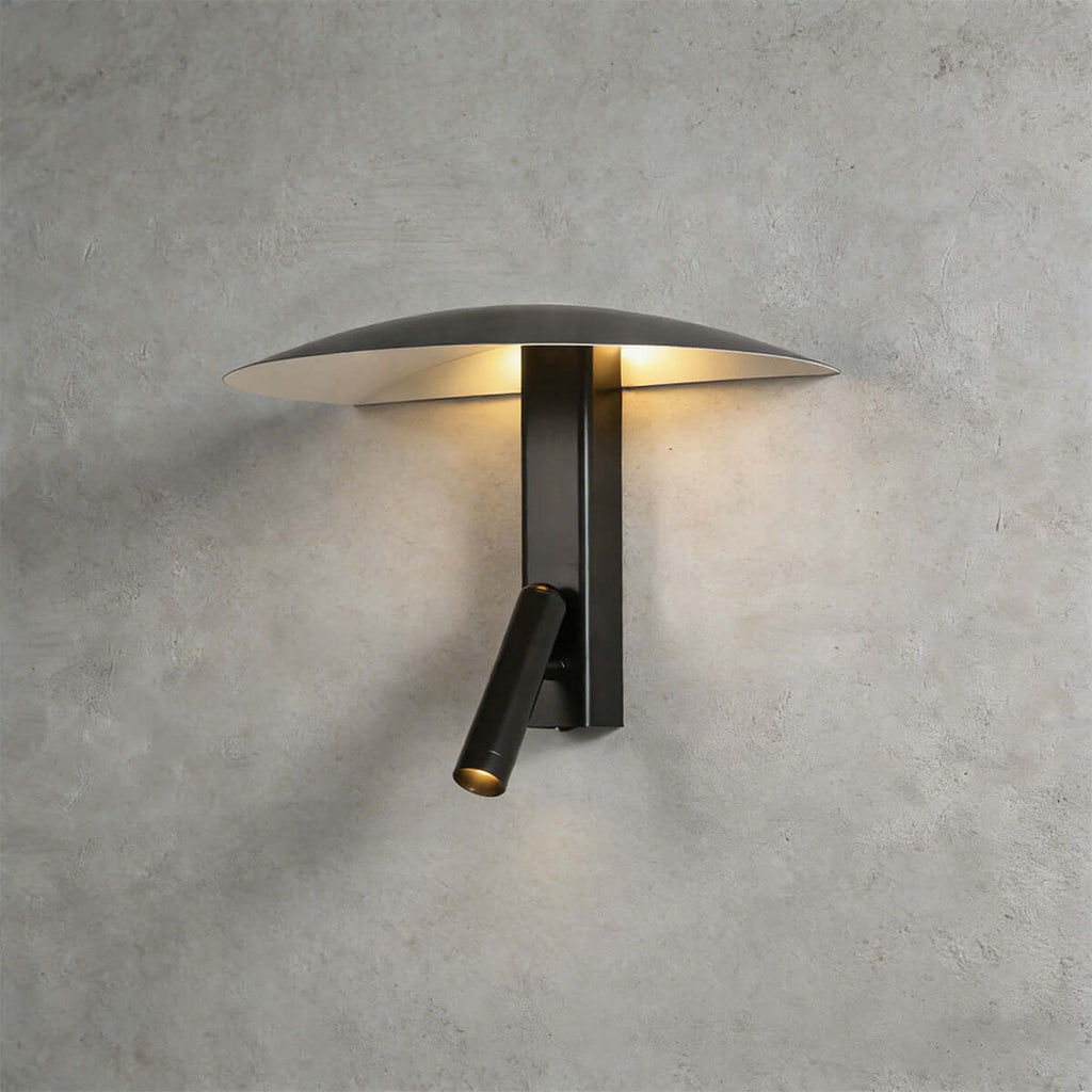 Lynor Wall Light