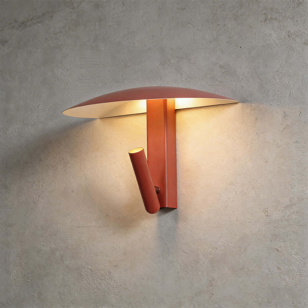 Lynor Wall Light