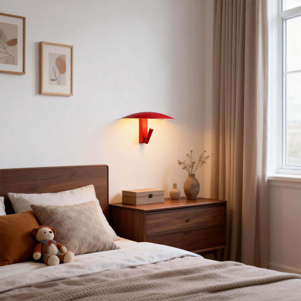 Lynor Wall Light