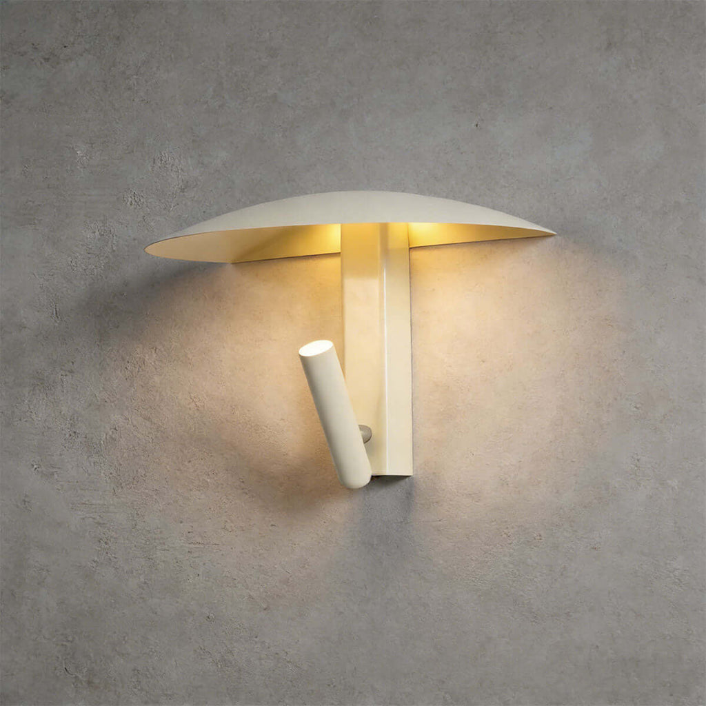 Lynor Wall Light