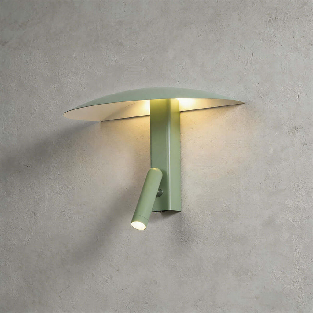 Lynor Wall Light