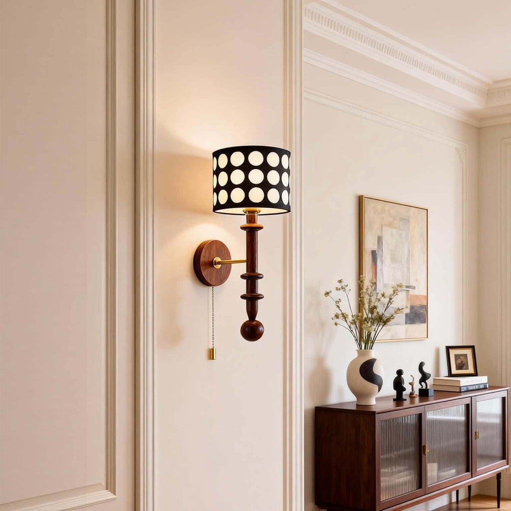 Navira Wall Lamp