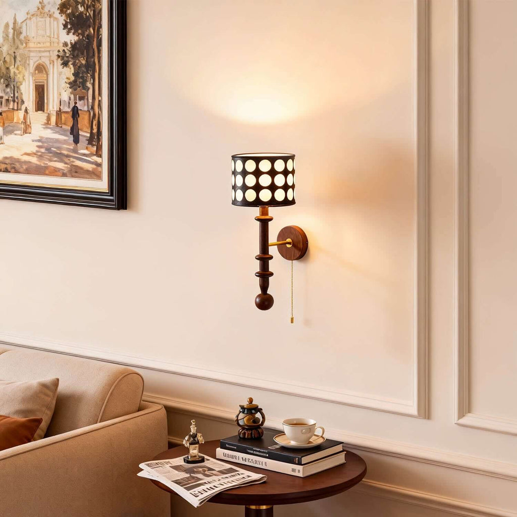 Navira Wall Lamp