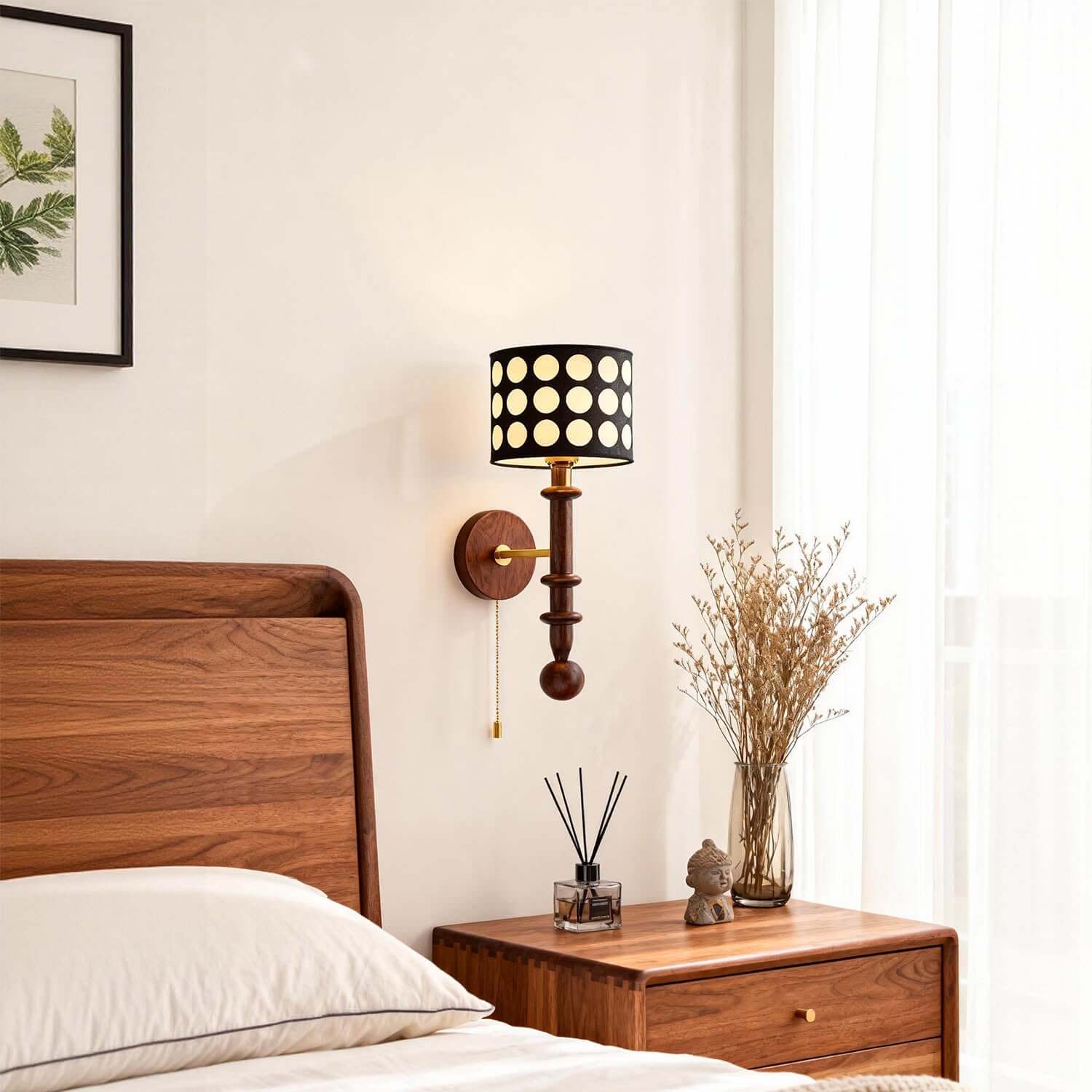 Navira Wall Lamp