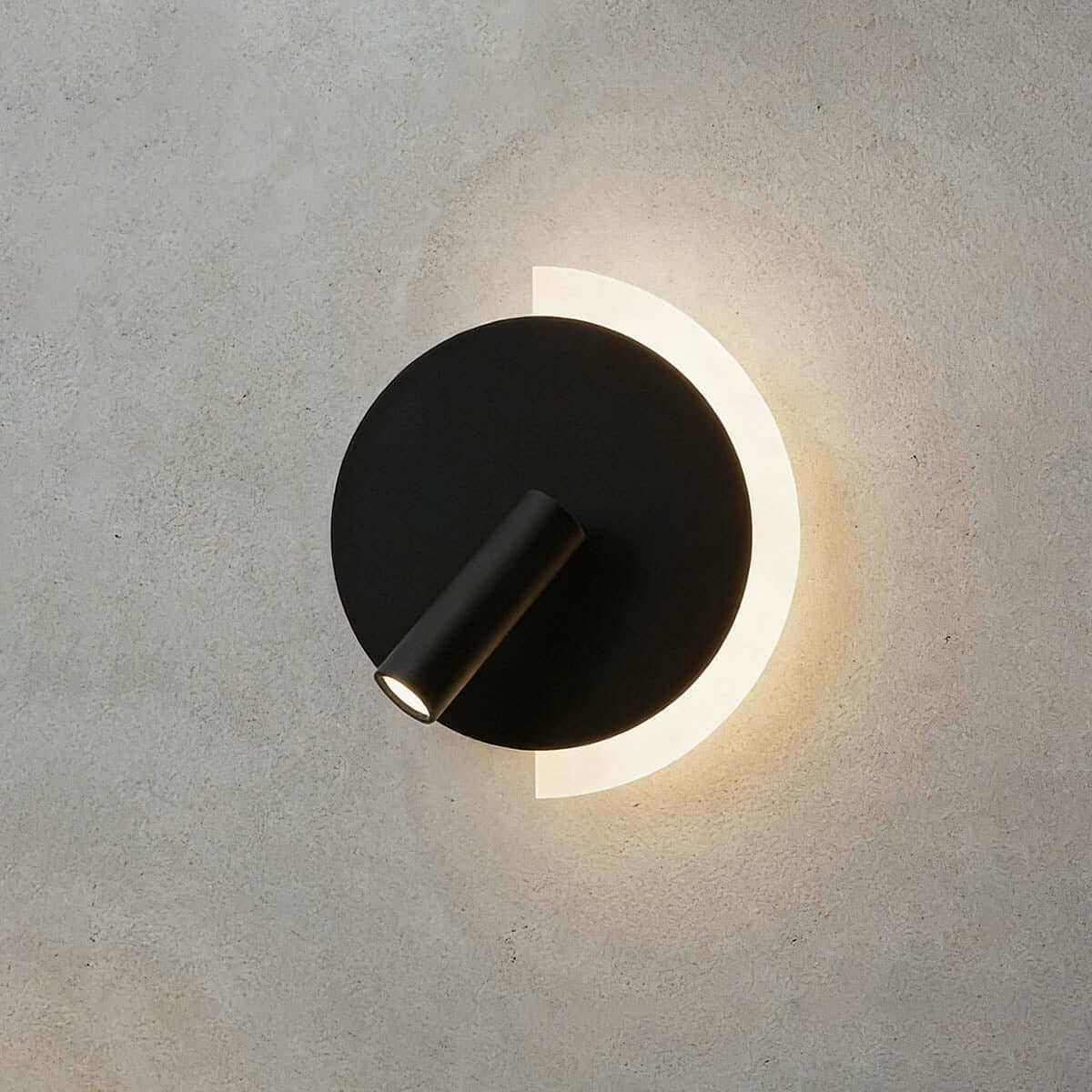 Qorix Wall Light