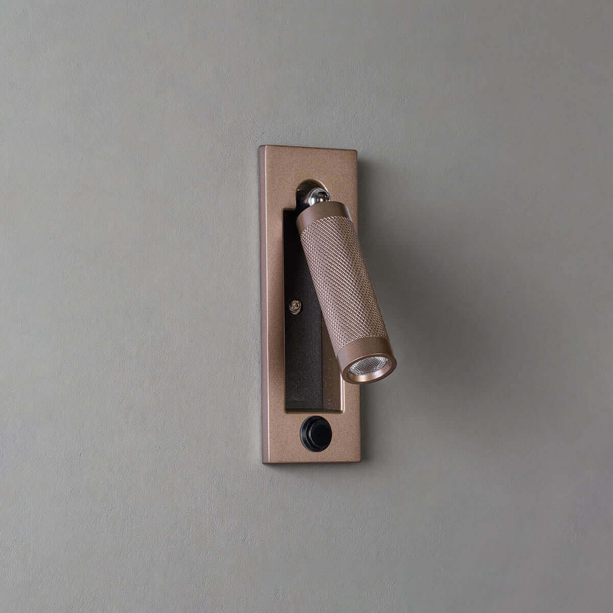 Qylon Wall Light