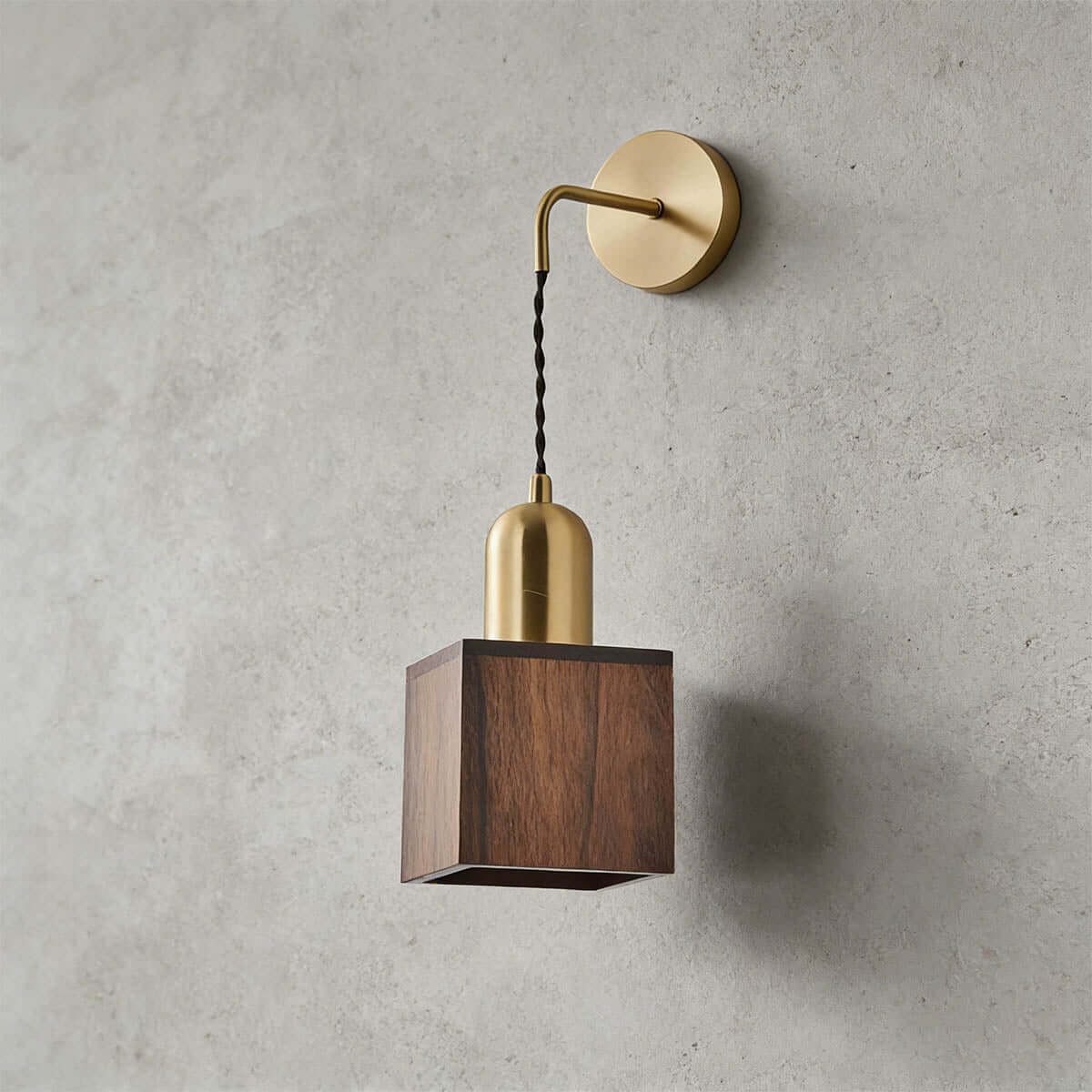 Revira Wall Light