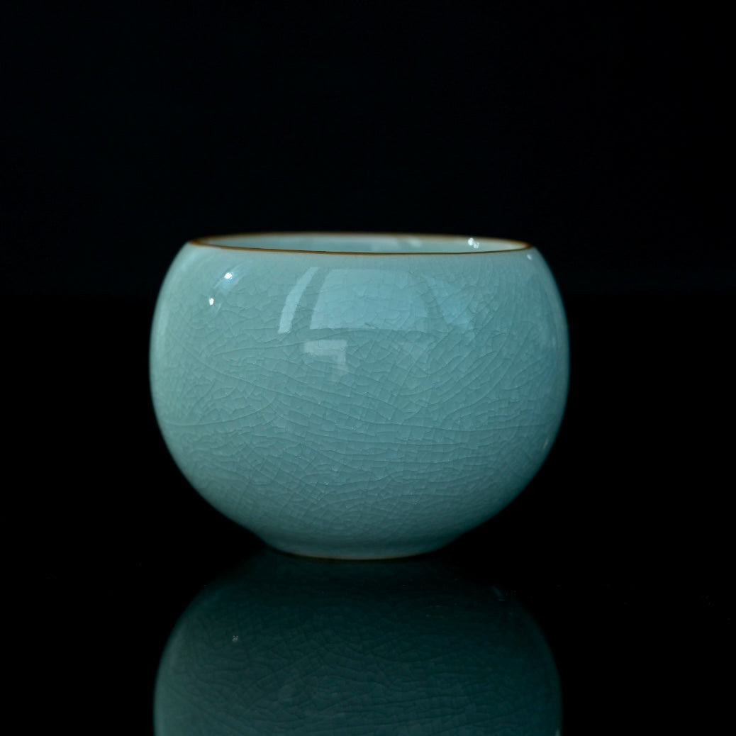 Dragon’s Egg Ru Porcelain Ice-Crack Tea Cup – Sky-Blue Glaze, 3D Crackle, 100ml
