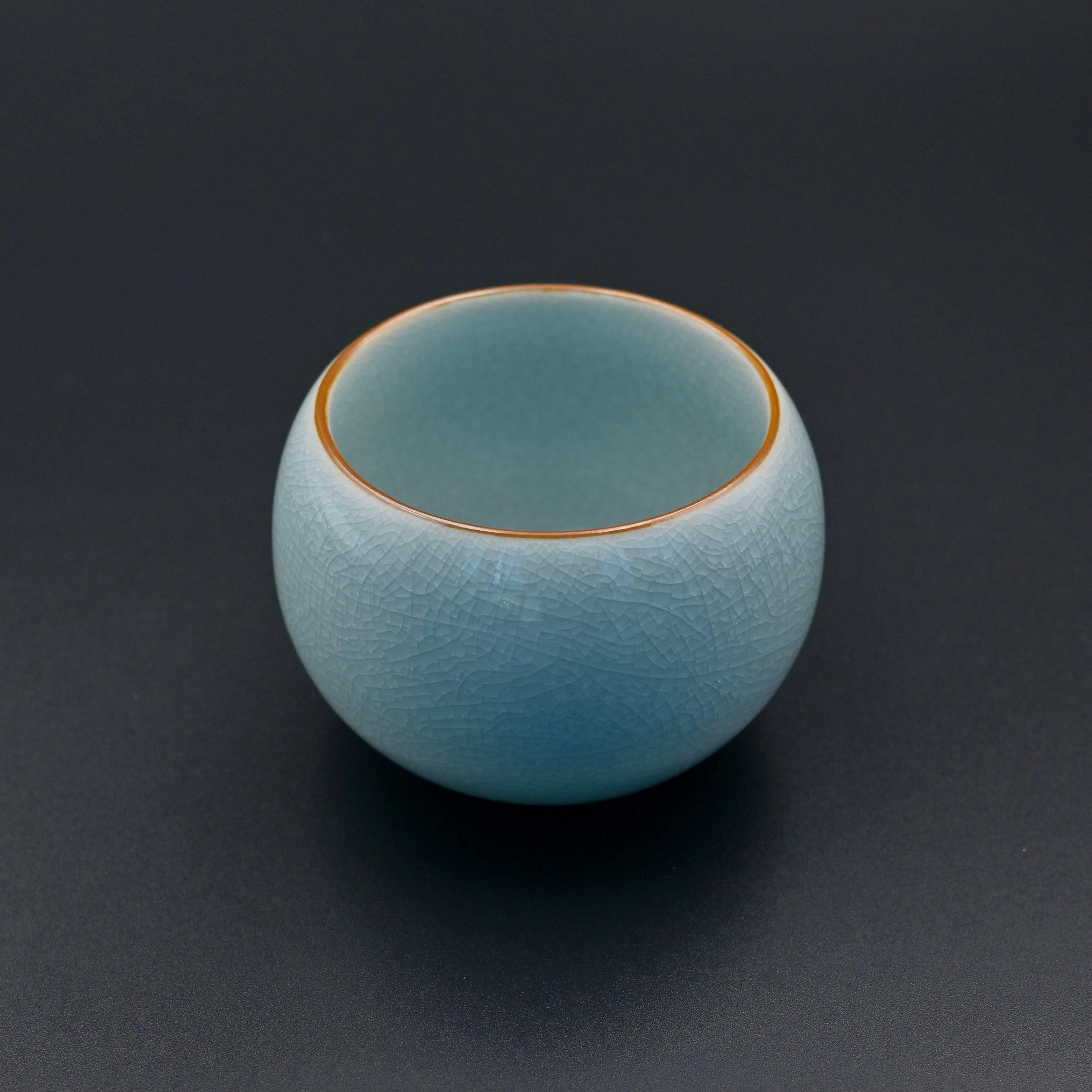 Dragon’s Egg Ru Porcelain Ice-Crack Tea Cup – Sky-Blue Glaze, 3D Crackle, 100ml
