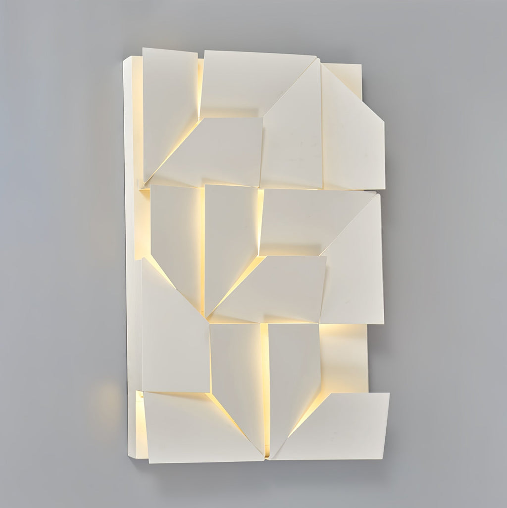 Shadows Wall Lamp