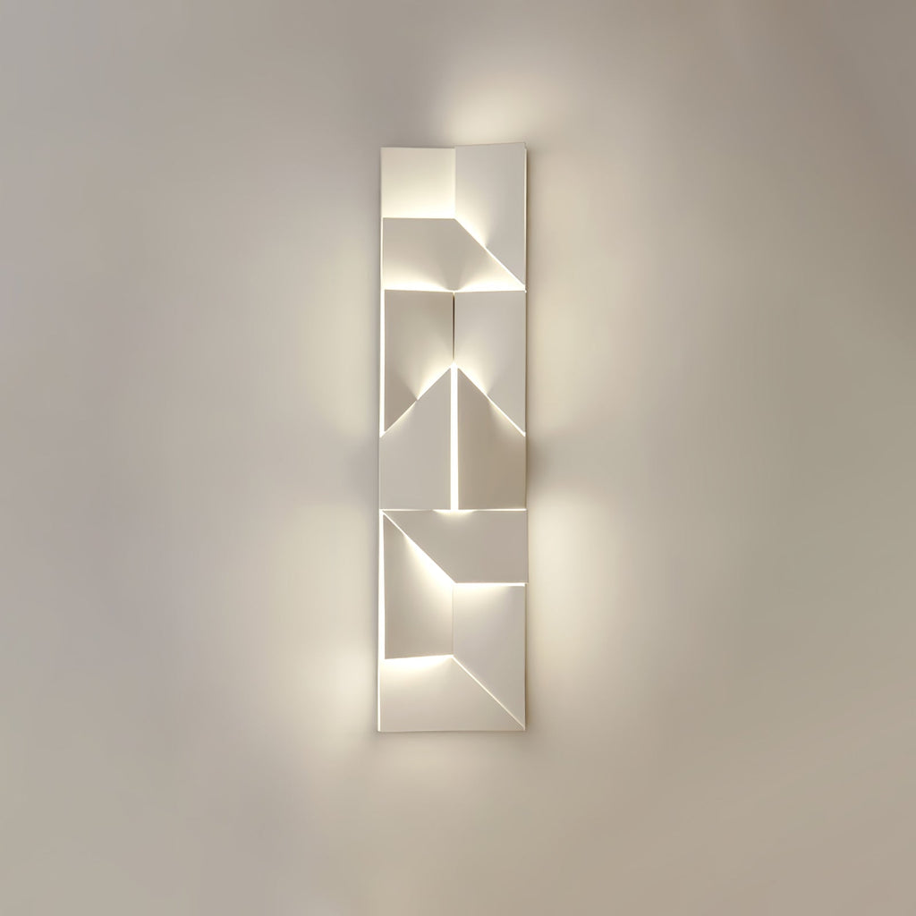 Shadows Wall Lamp